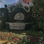 entry landscaping Hotel Granduca Houston
