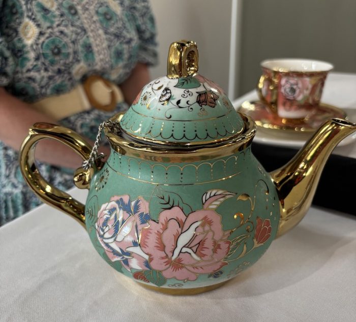 teapot at Magnolia Tea Room in McDonough, Georgia