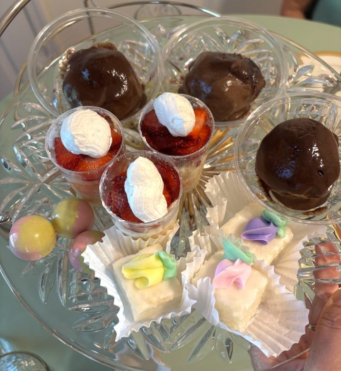 desserts at at Annabella at Cedar Glen in Huntsville, AL
