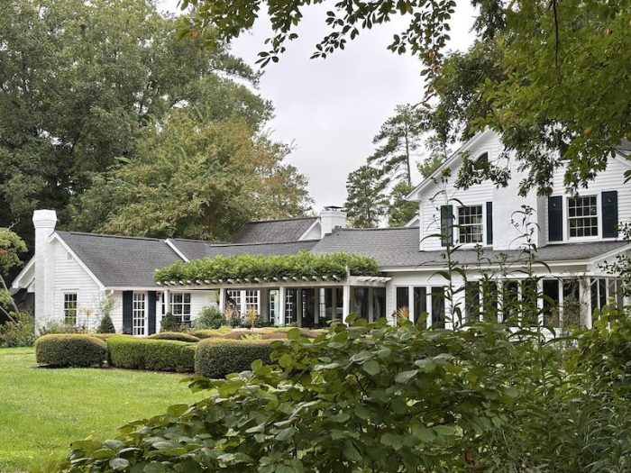 exterior The Fearrington House Restaurant in Pittsboro, North Carolina